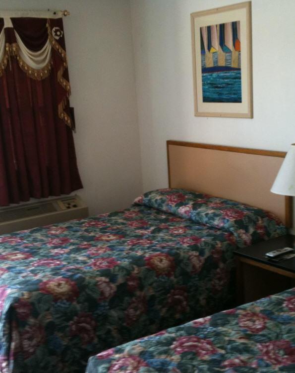 Budget Inn Wrightstown Room photo